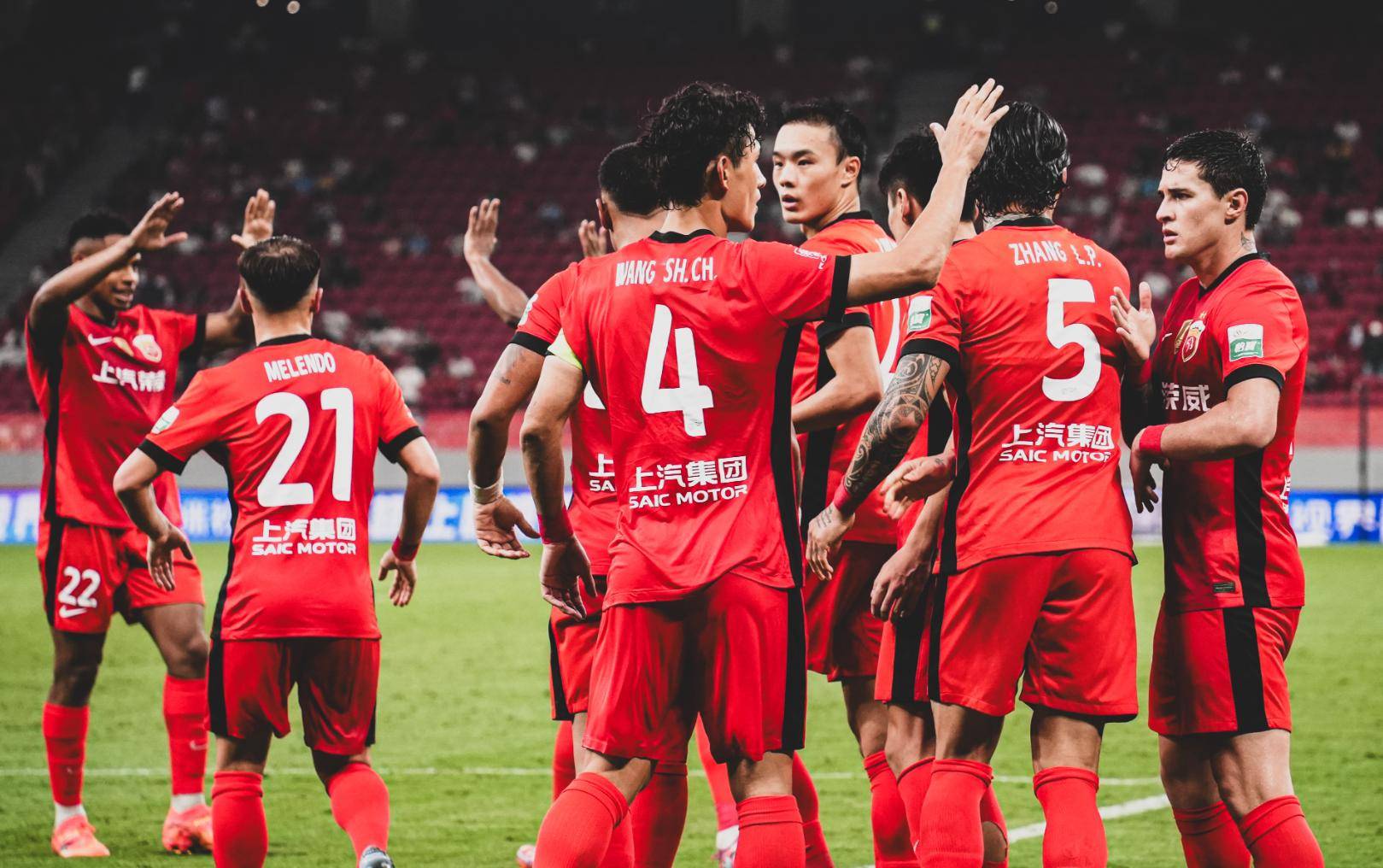 葡超倒计时；上海海港冲刺阶段主帅复盘；细节引发关注；态度坚定；训练强度明显提升的简单介绍