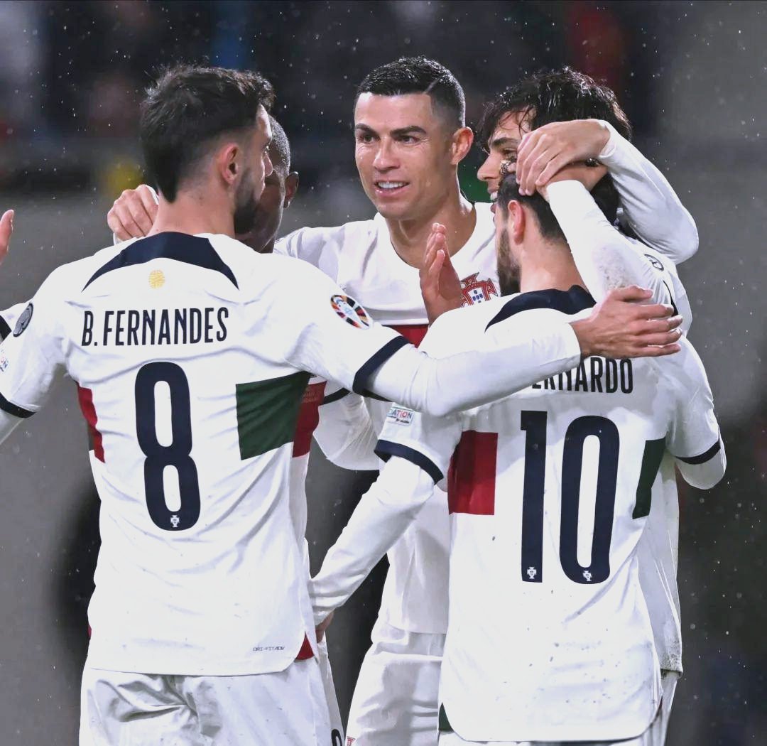 从C罗与60激战勇士分钟到德甲今晚刷纪录,转折点曼联迎来里程碑的简单介绍 从C罗与60激战勇士分钟到德甲今晚刷纪录,转折点曼联迎来里程碑的简单介绍