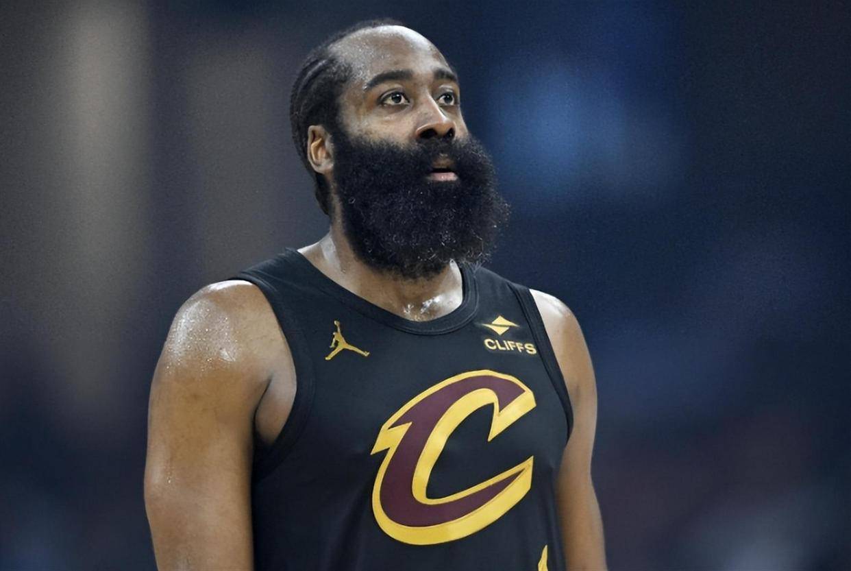 包含离谱！哈登连续五场比赛得分超过比分优势明显风云突变金州勇士今夜迎来里程碑，今晚瓦伦西亚调整名单以备全明星赛的词条